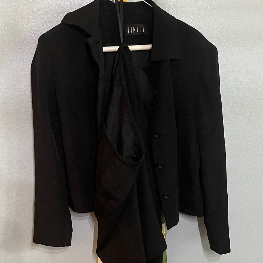 Finity Women's Elegant Black Blazer